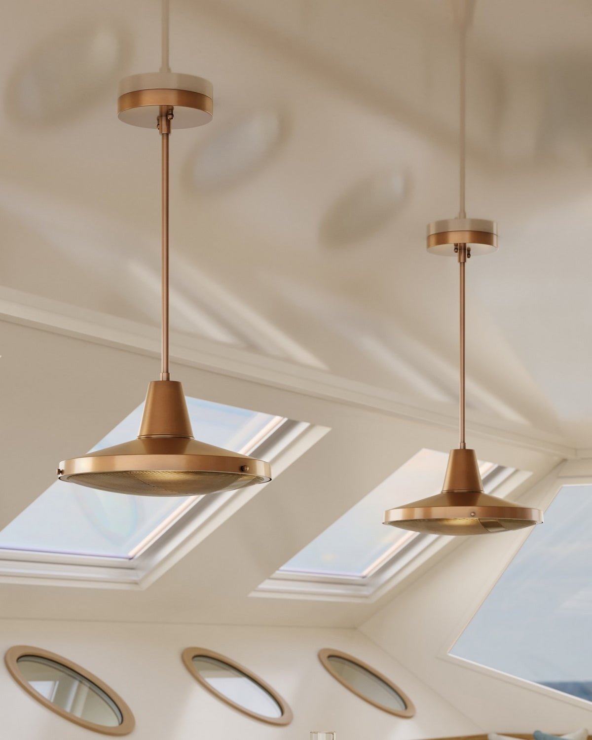 Currey and Company 9500-0026 Mariner Outdoor Pendant in Antique Brass/Clear