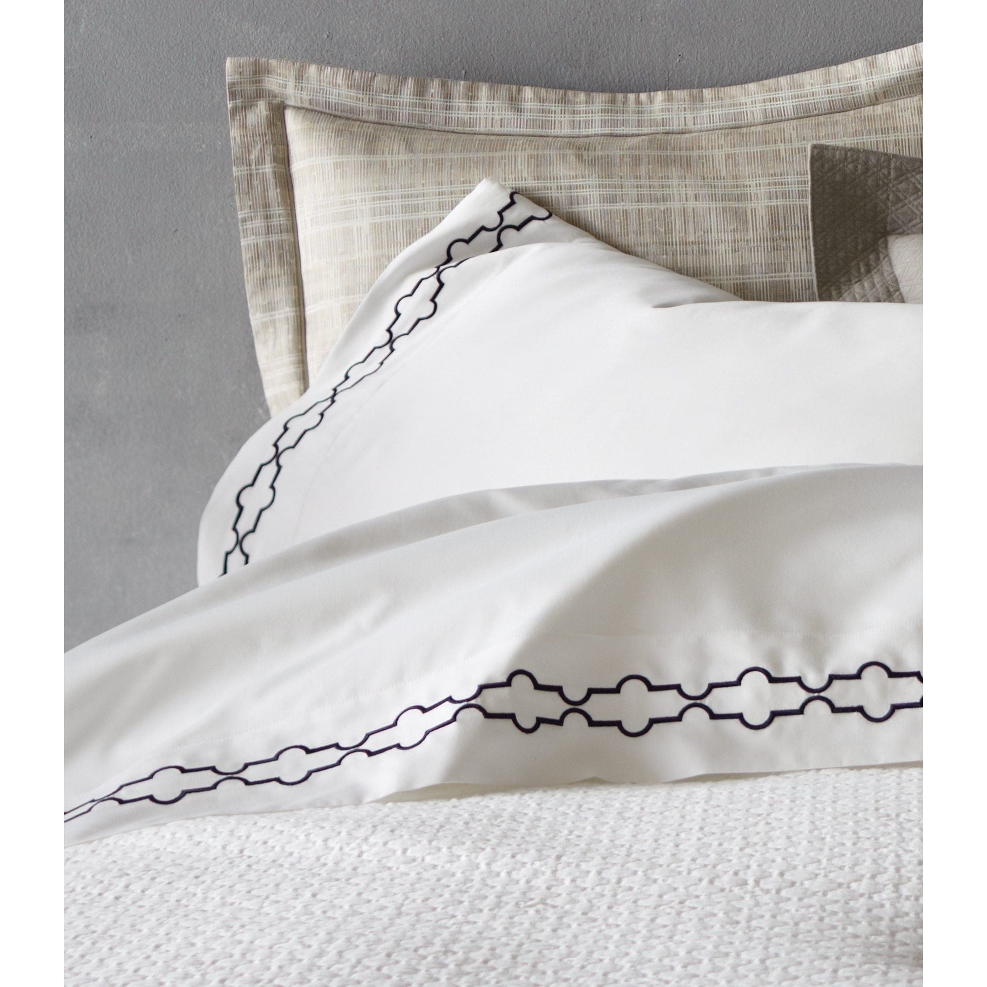 Peacock Alley BIA -3K PEA Biagio White