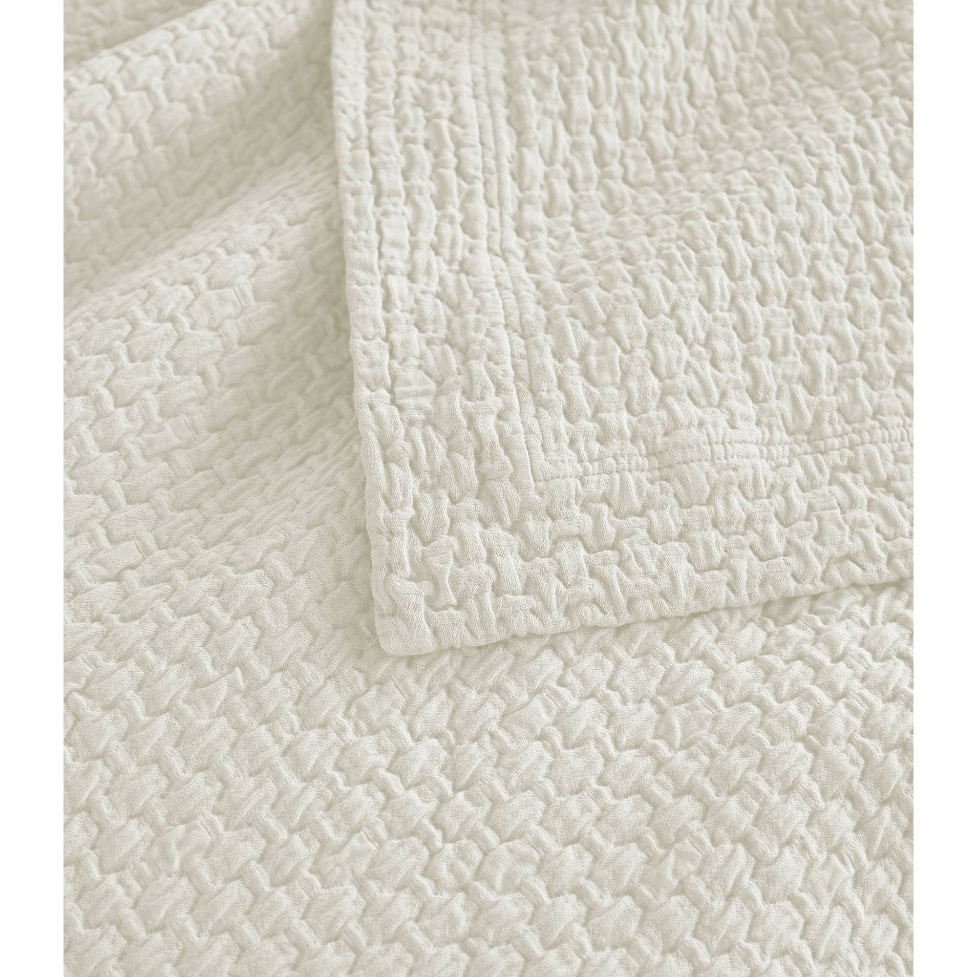 Peacock Alley JUL -4Q BRB Juliet Blue