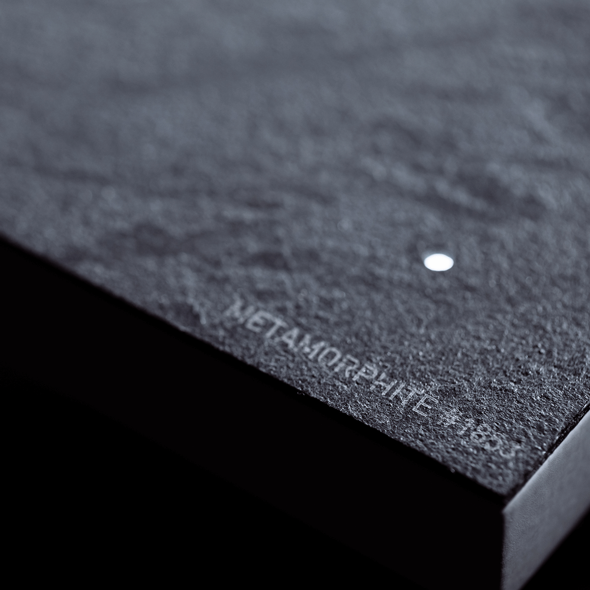 QLOCKTWO QT4MM QLOCKTWO EARTH 45 Creator's Edition Metamorphite