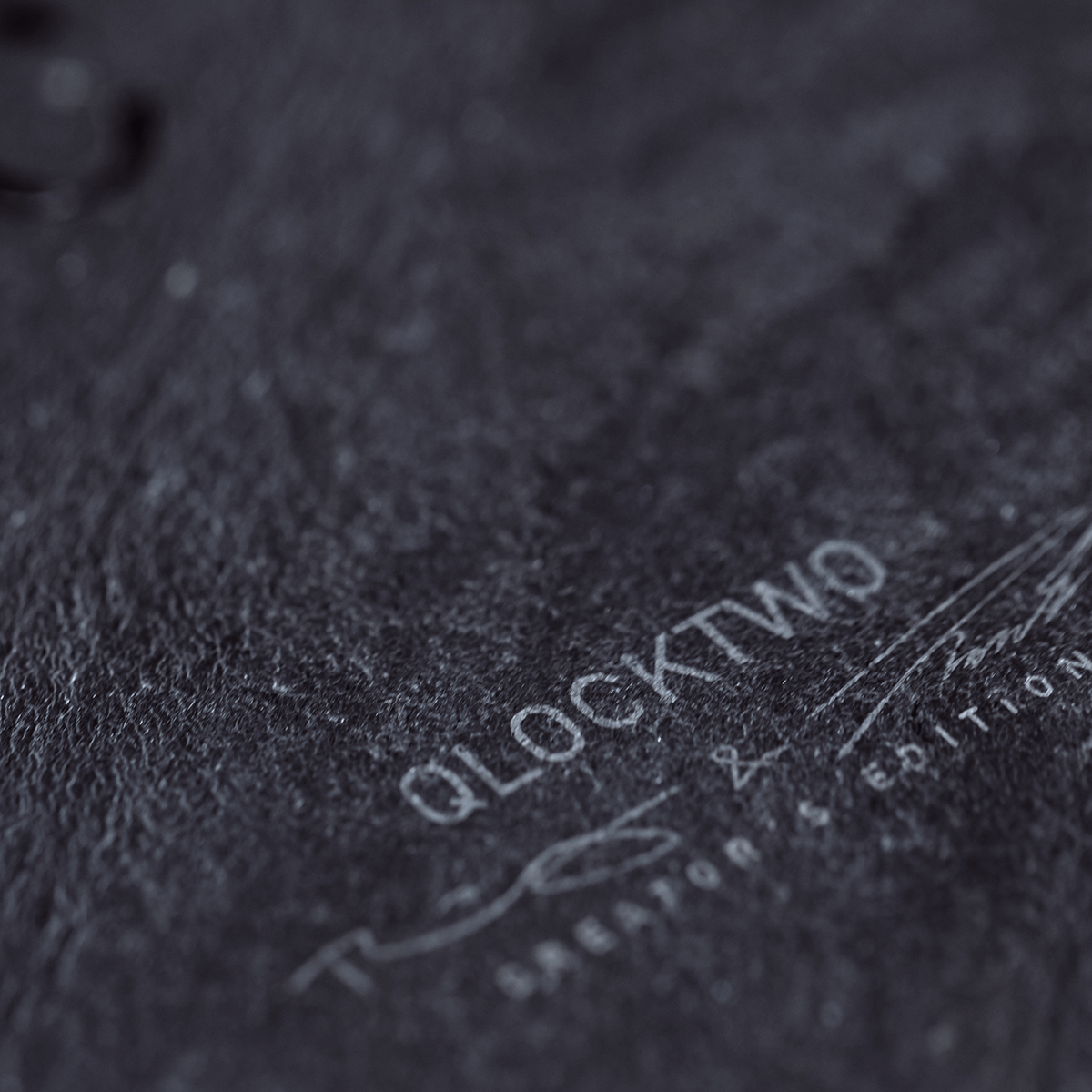 QLOCKTWO QT4MM QLOCKTWO EARTH 45 Creator's Edition Metamorphite
