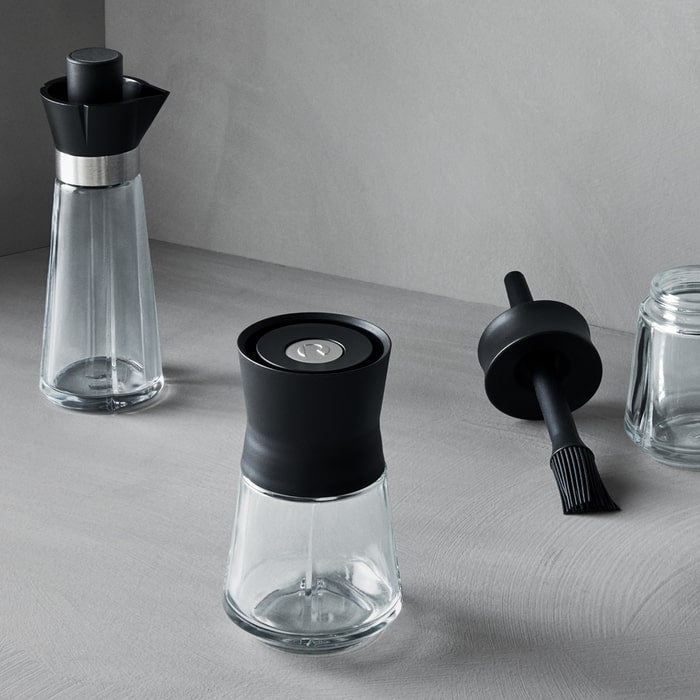 Rosendahl 16096 Grand Cru Dressing Shaker in Black