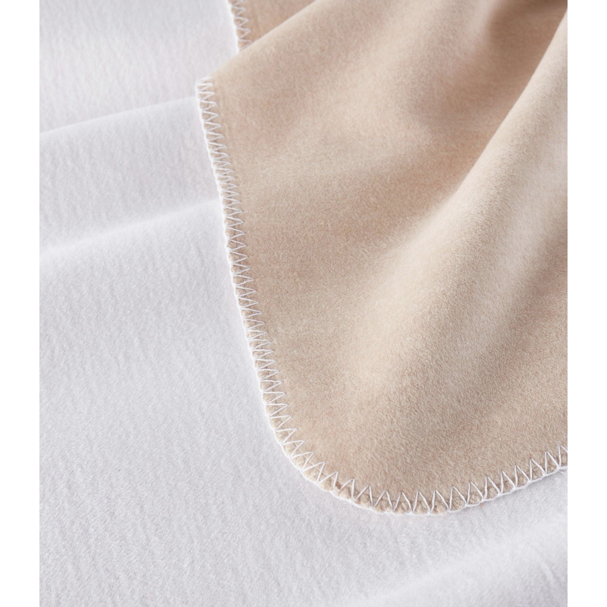 Peacock Alley ALT -Q GRY  Alta White