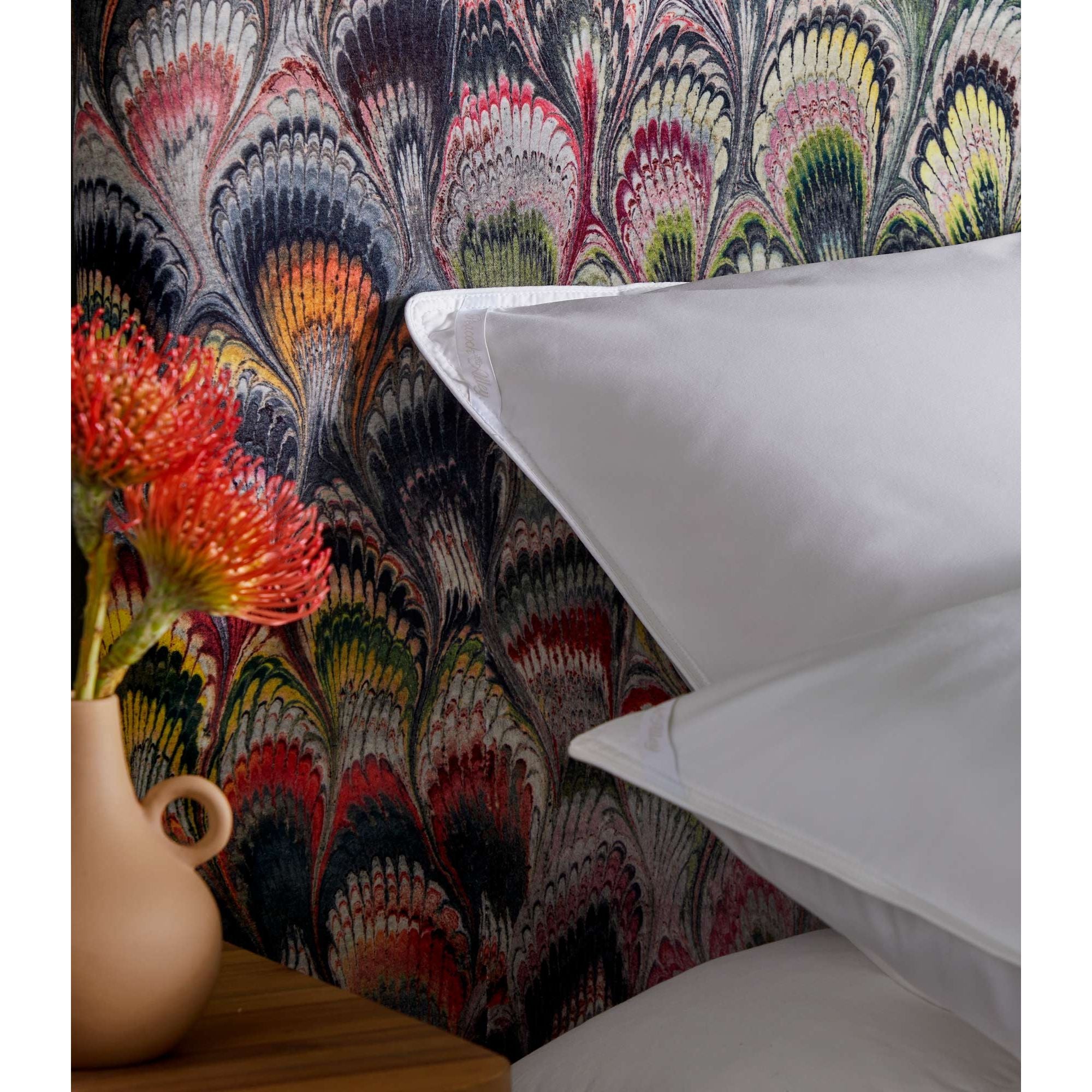 Peacock Alley PGD -KNGM.A WGD  White Grey