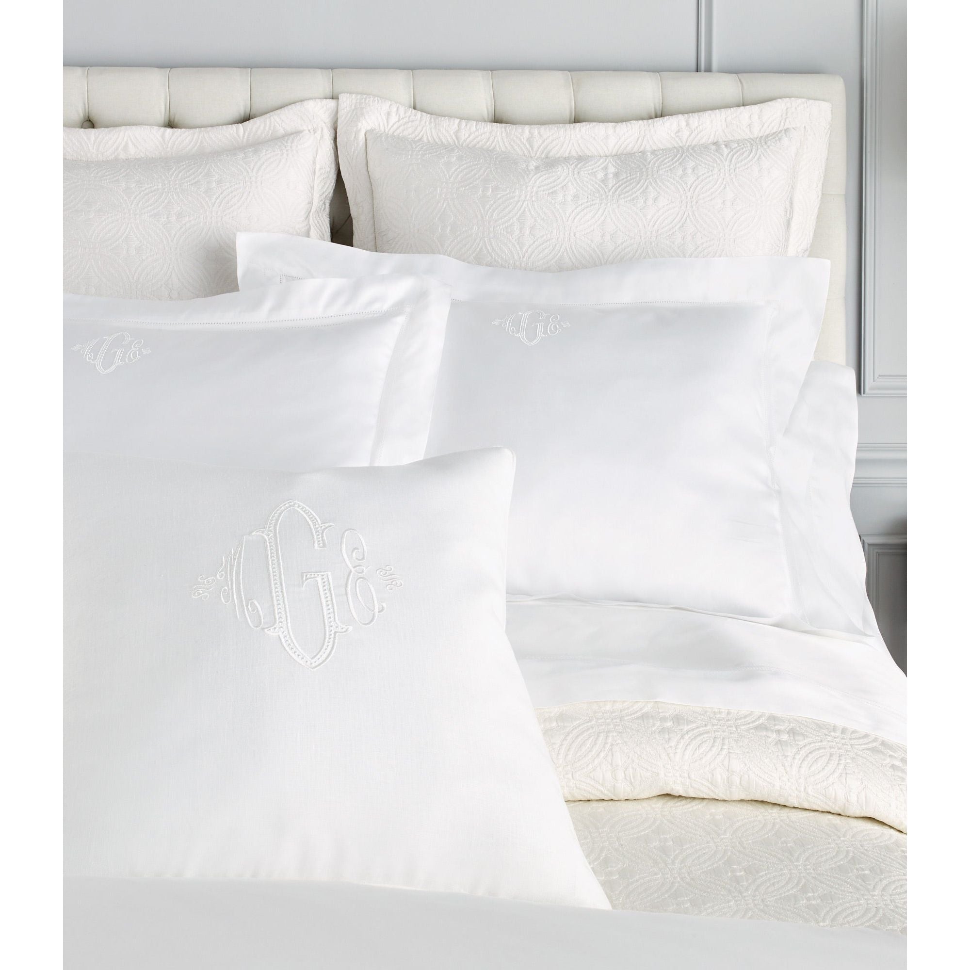 Peacock Alley LYR -3R IVR  Lyric White