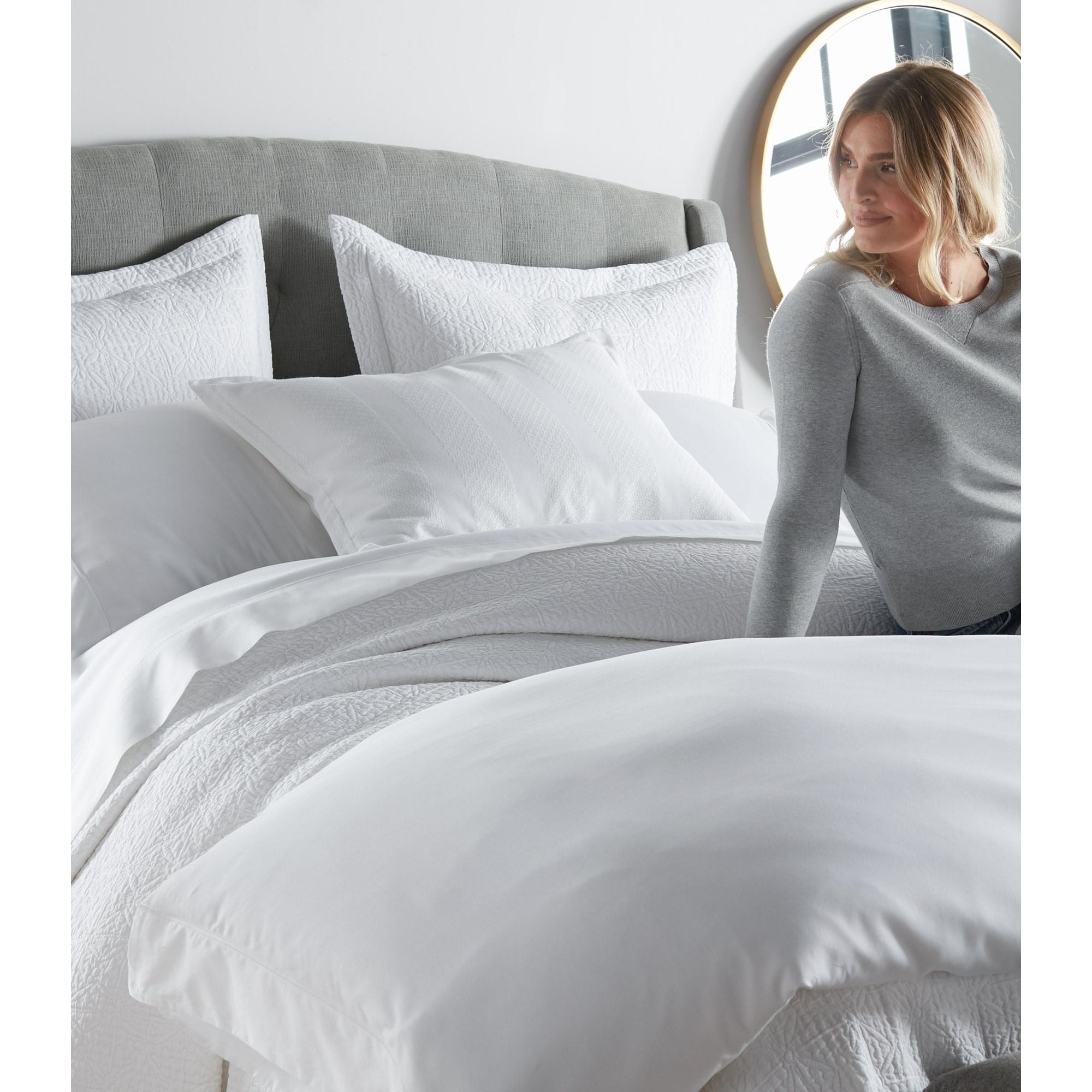 Peacock Alley OLI -4Q WHT  Olivia Blue