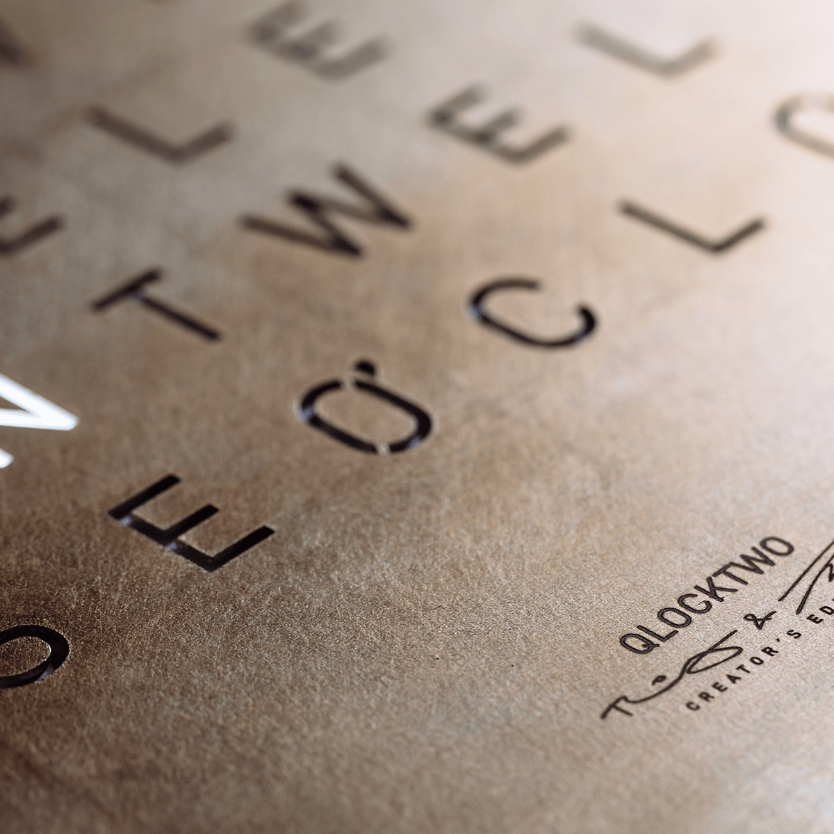 QLOCKTWO QT4SG QLOCKTWO EARTH 45 Creator's Edition Silver & Gold