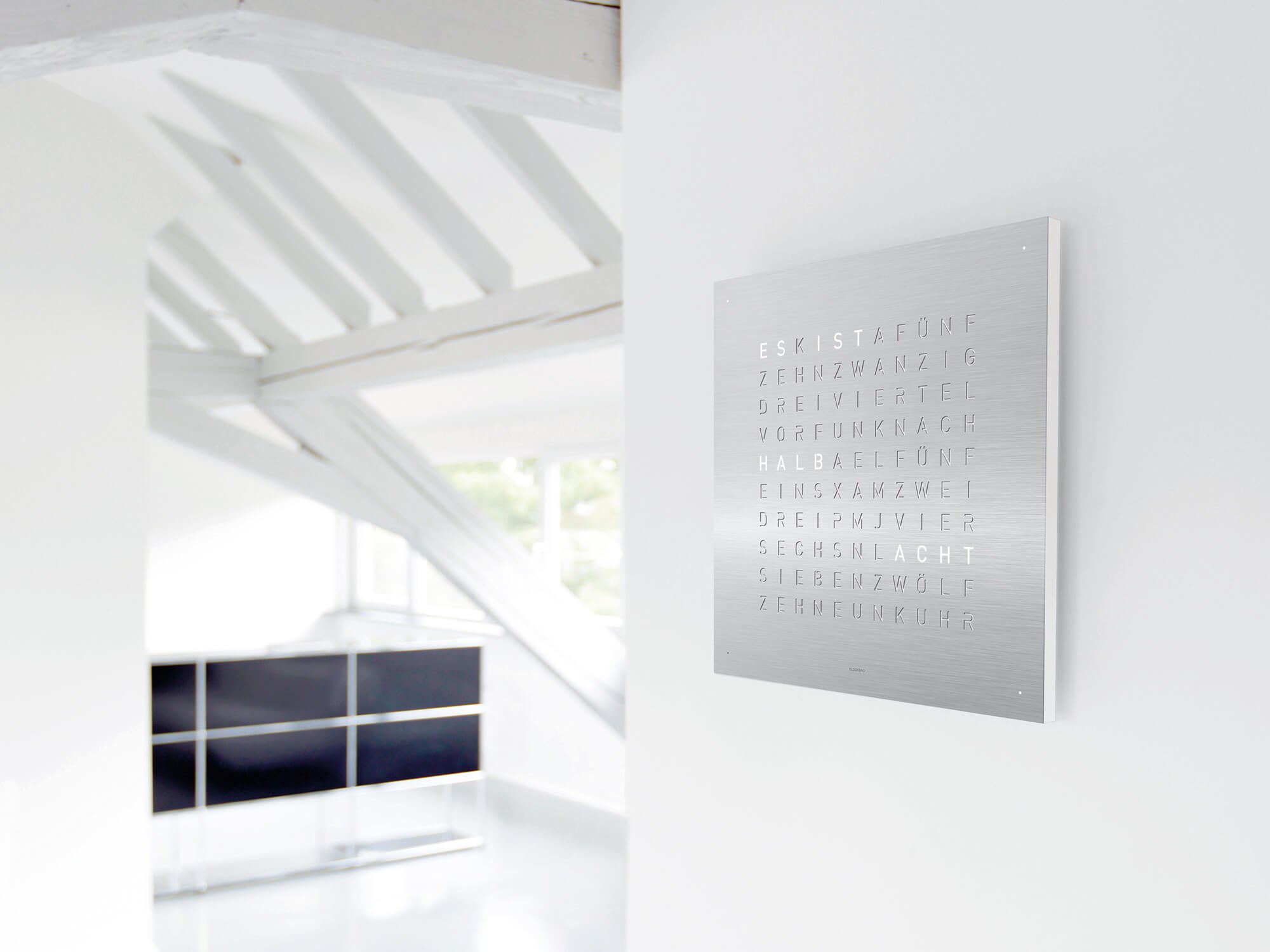 QLOCKTWO QT4SS QLOCKTWO EARTH 45 Steel Series