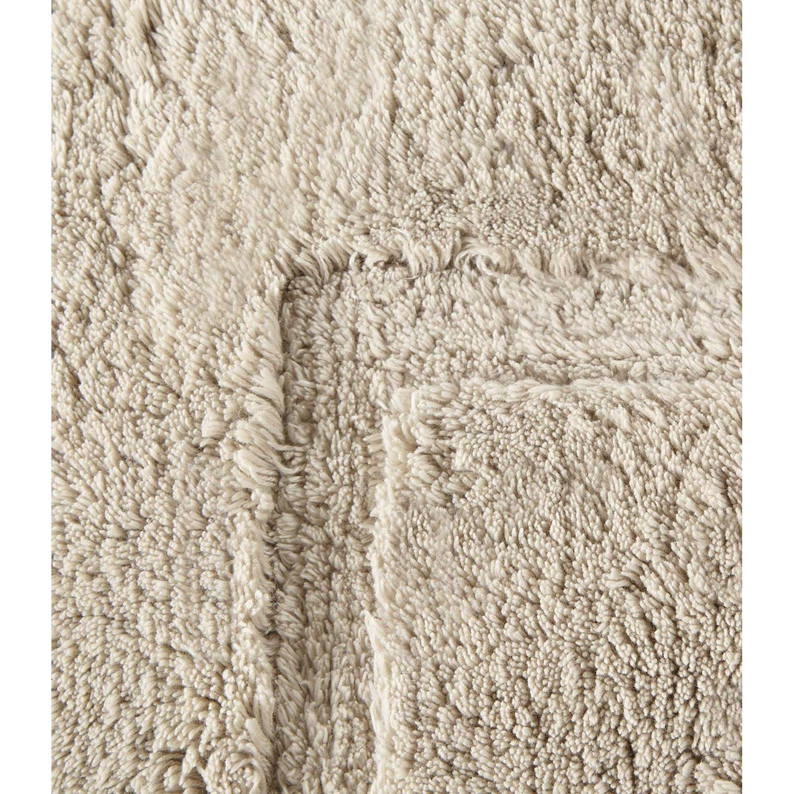 Peacock Alley TFC -SQ WHT  Tiffany White