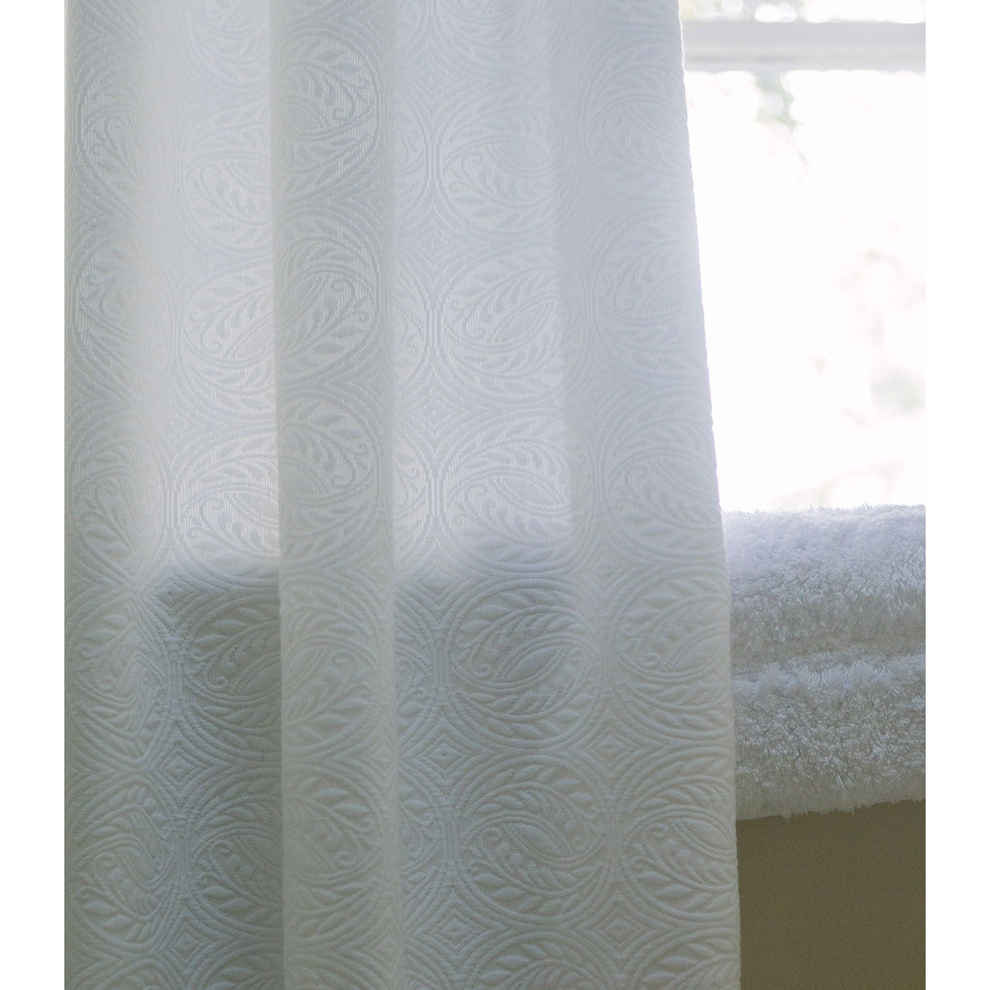 Peacock Alley VIE -SC LIN  Vienna White