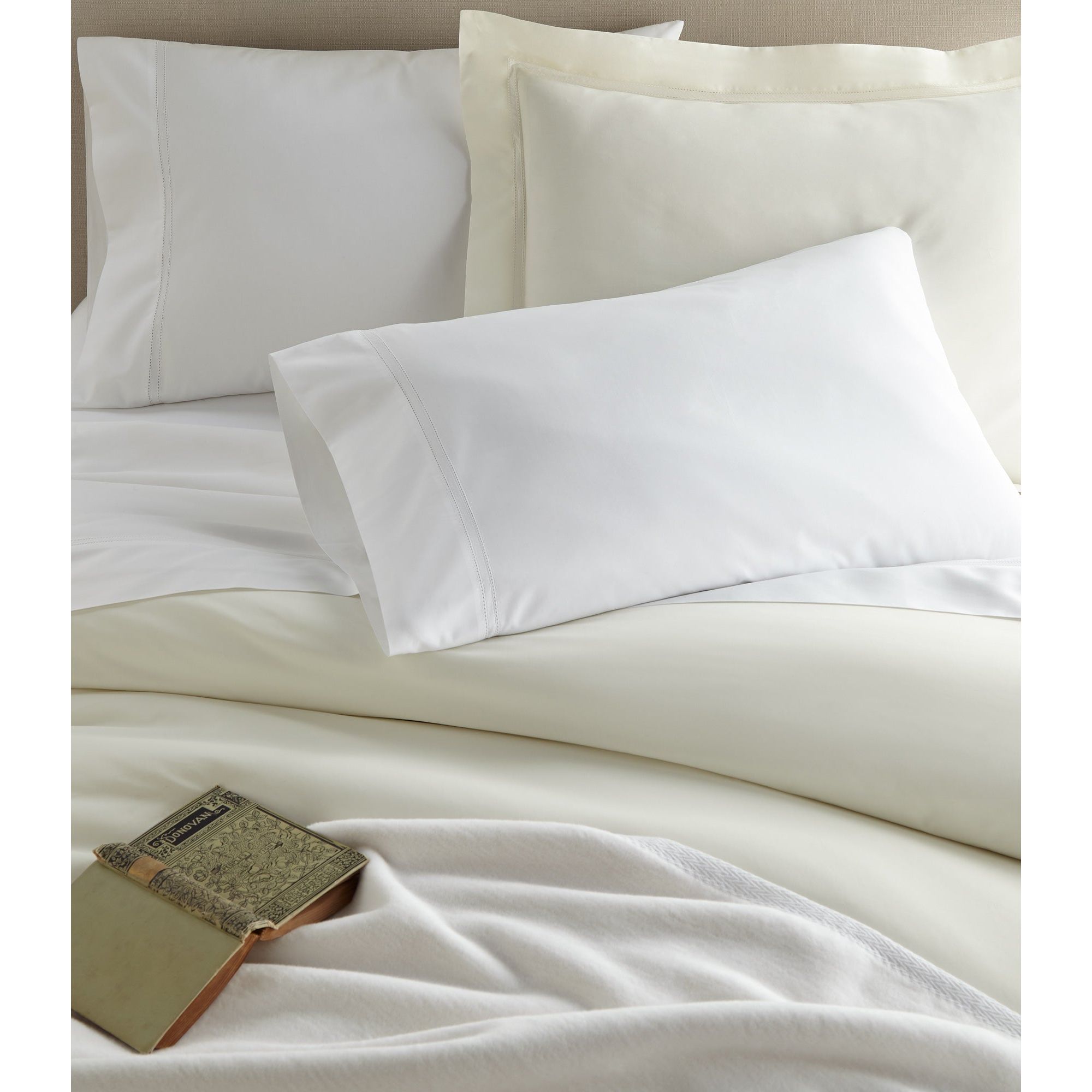 Peacock Alley VIR -3K WHT  Virtuoso White